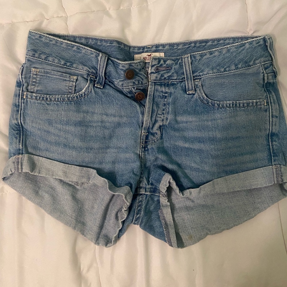 Hollister Womens Shorts (Size 26)